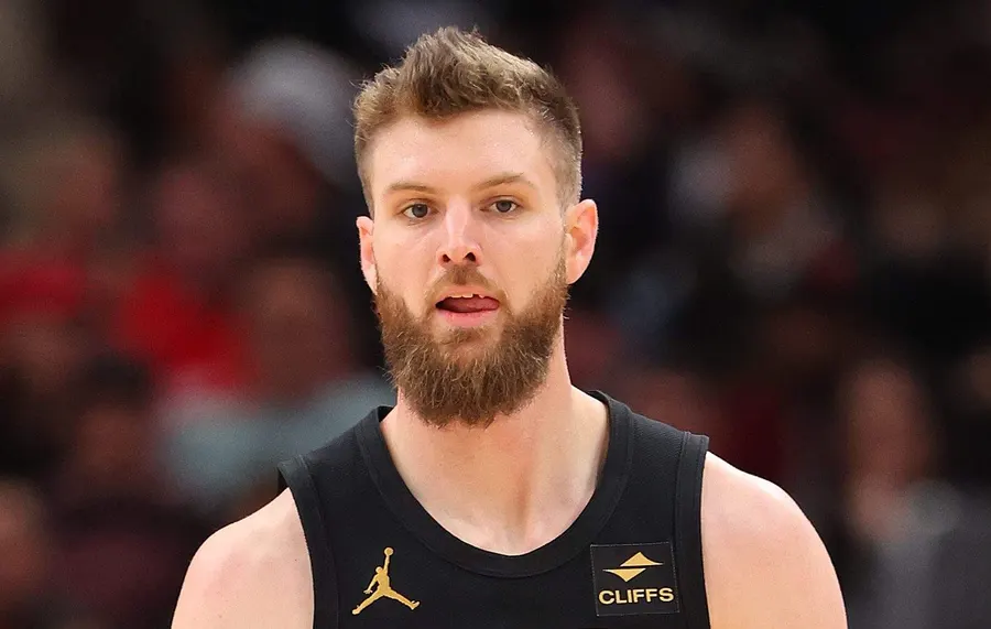 76ers forward Dean Wade out for season opener with left ankle sprain