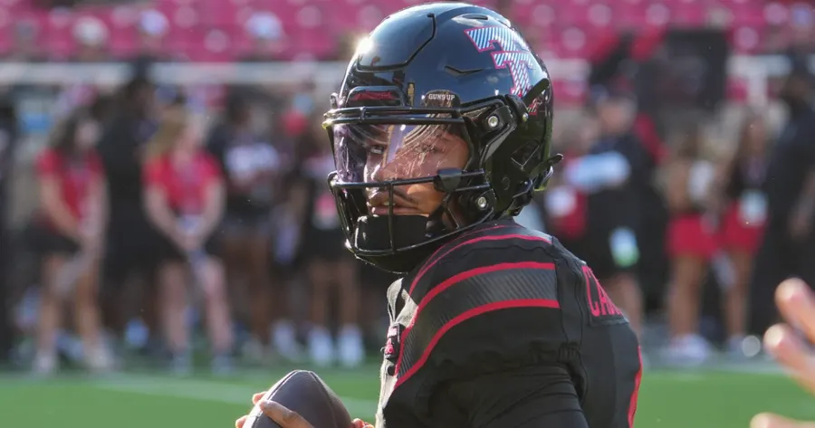 Texas Tech quarterback Thomas Castellanos cleared to start against Arizona