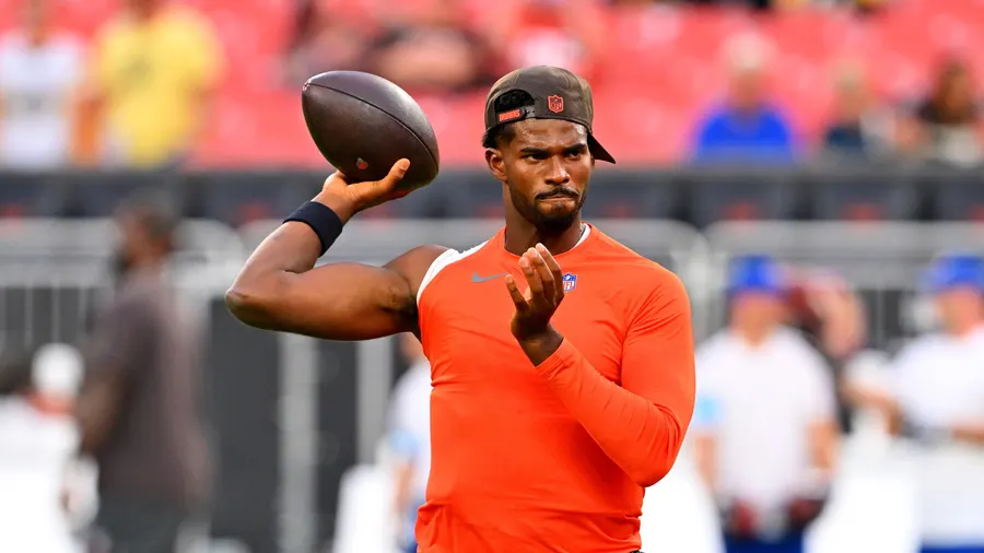 Browns backup QB Shedeur Sanders hires first agent, fueling trade talk