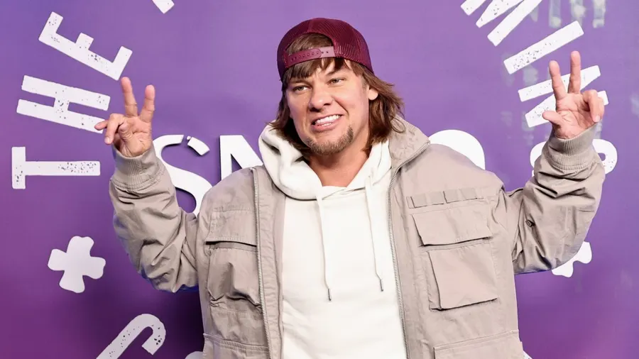 Comedian Theo Von's Netflix special I'm Doing Fine draws a harsh review