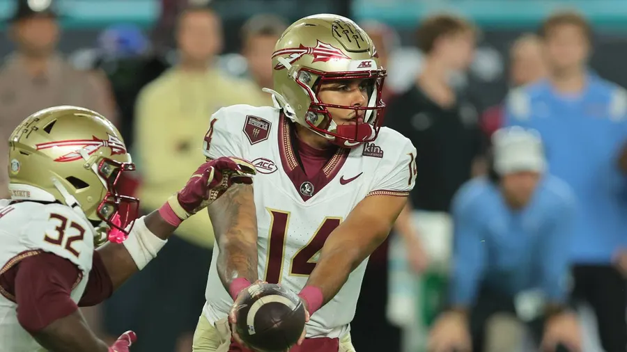 Florida State QB Ashton Daniels returns after helmet-to-helmet hit vs Miami