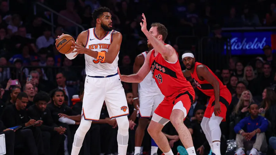 Knicks center Karl-Anthony Towns says extension snub was news to him