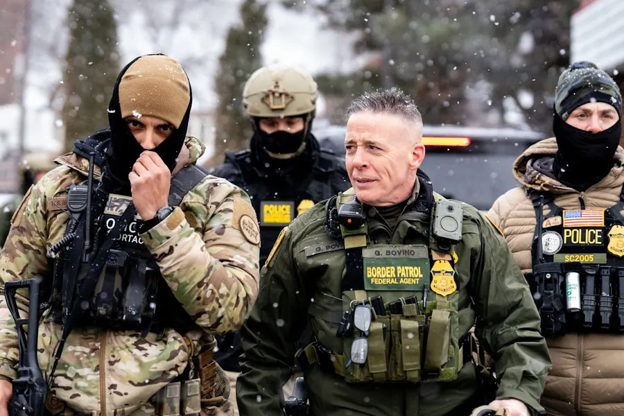 Border agents in NY, CT, VT can search phones