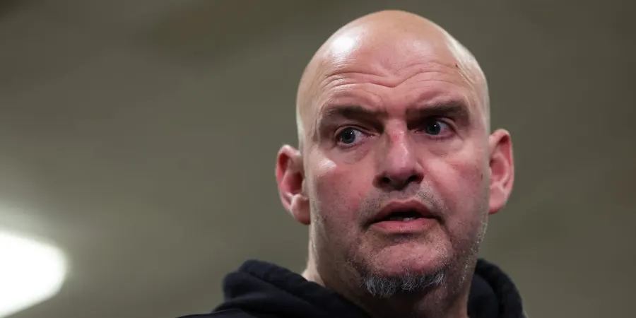 Fetterman fundraising on GOP donor email lists