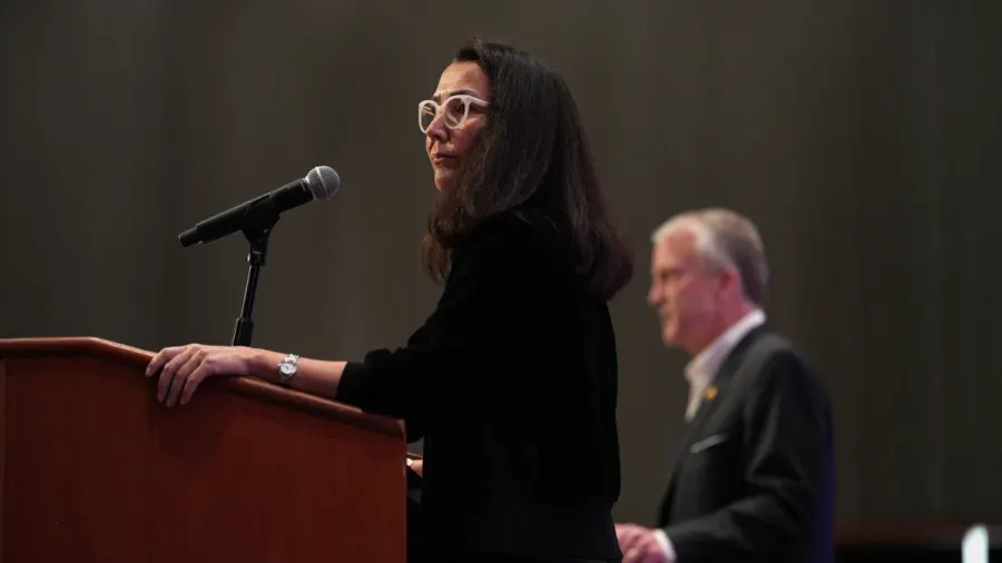 Tumult rocks key Senate campaign