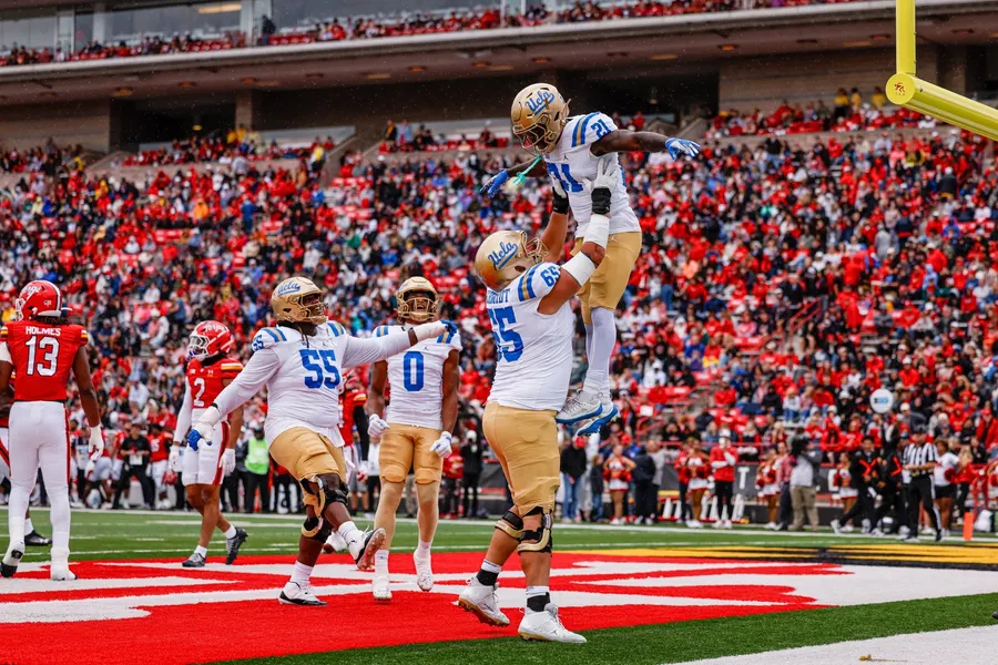 UCLA routs Maryland