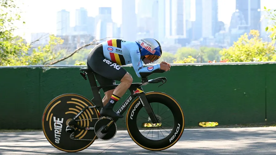 Men's road race world championships begins