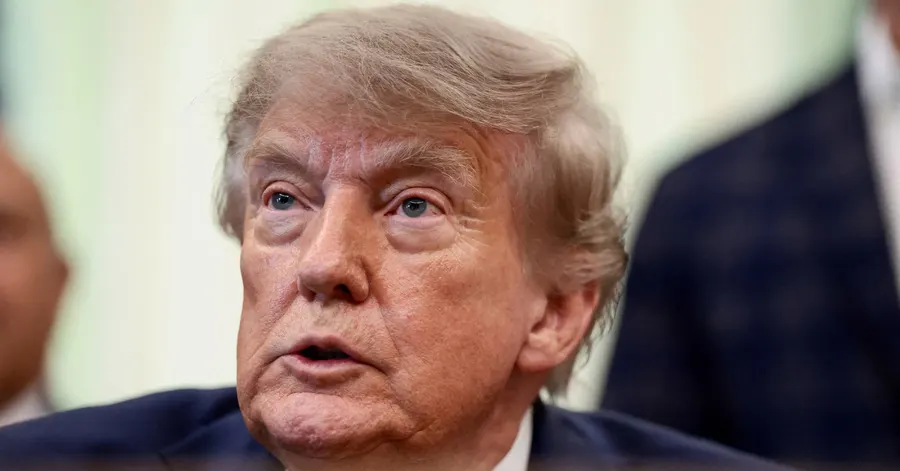Trump announces Iowa steel mill