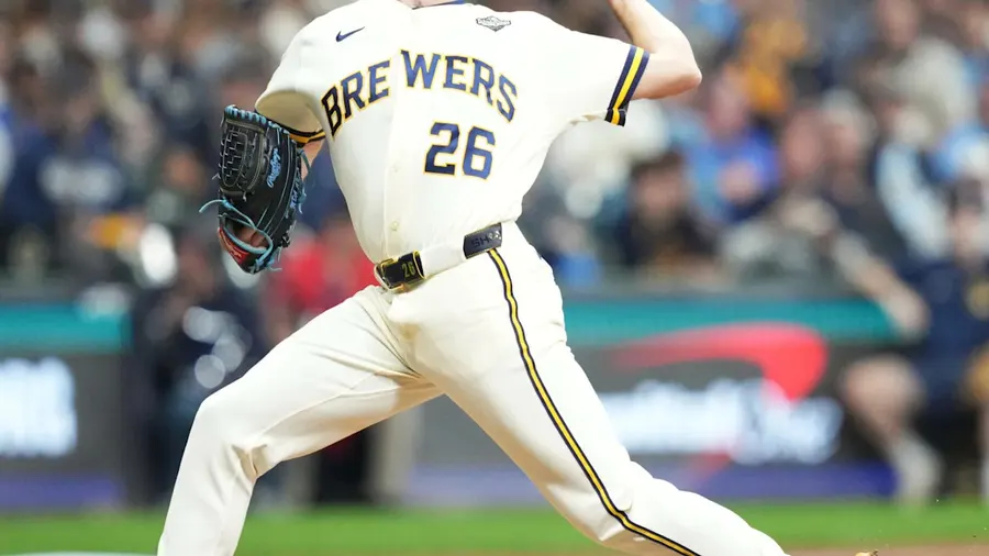 Brewers reliever Aaron Ashby nears MLB postseason scoreless-innings record