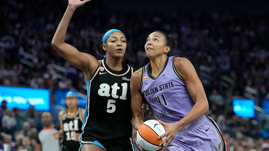 WNBA Finals: Valkyries vs. Dream