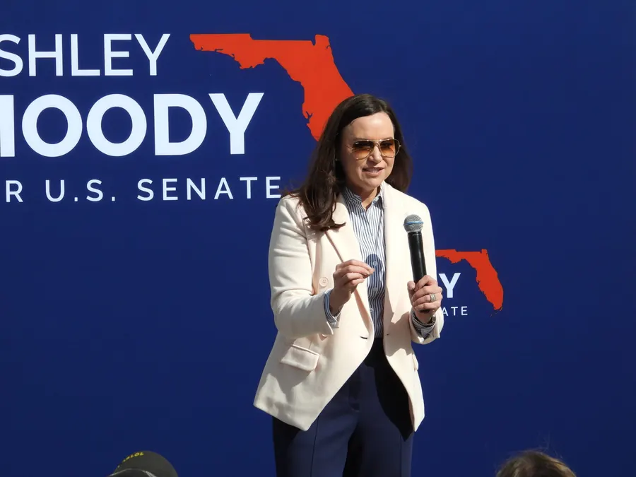 Sen. Ashley Moody campaigns across Florida ahead of Nov. 3 special election