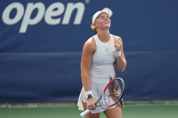 Belgian tennis player Jeline Vandromme takes first set off Alycia Parks in Ningbo