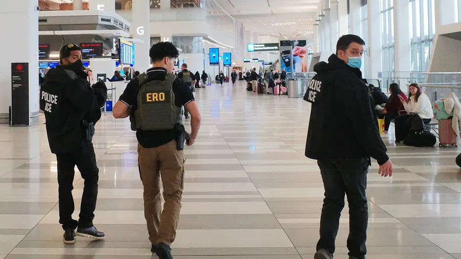 US tourism declines under authoritarianism