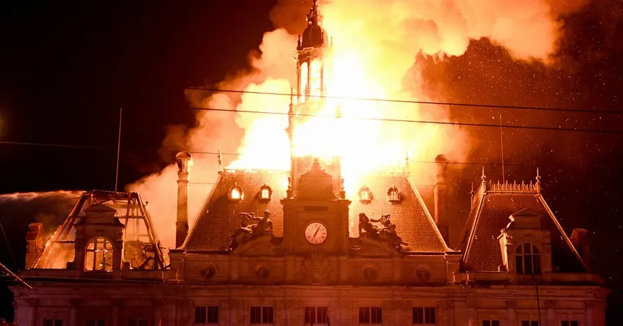 Arson attacks hit French city rarely linked to unrest