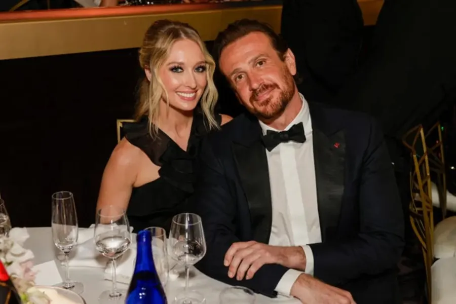 Actor Jason Segel marries dancer Kayla Radomski in California