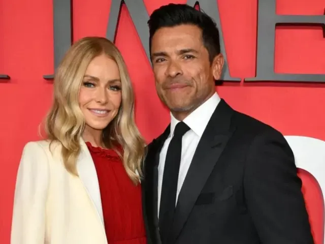 Kelly Ripa's dog adoption delayed