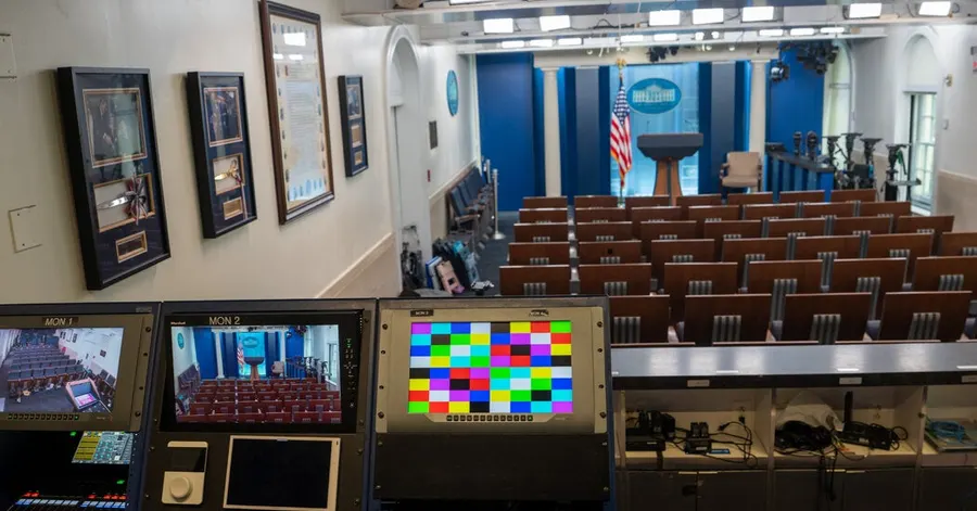 Trump pushes to evict press from White House