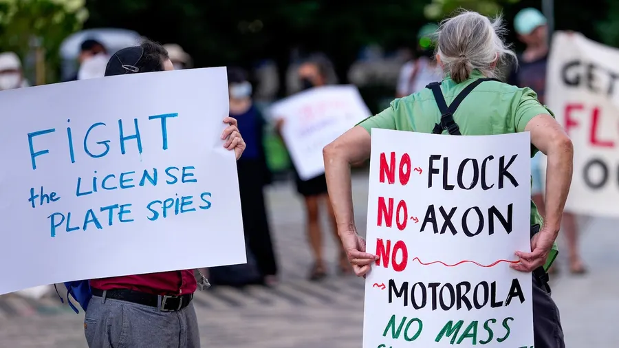 Ex-cops keep tracking people via camera network