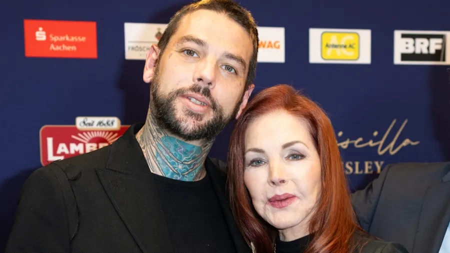 Priscilla Presley appearance with Navarone