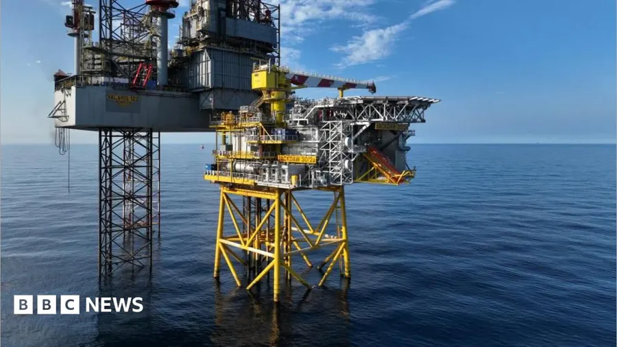 UK government touts 'trillion pound' oil fund idea