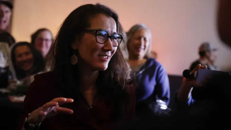 Mary Peltola poised to flip Alaska seat