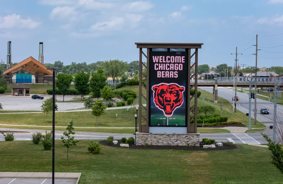 Chicago Bears weigh Hammond stadium as Illinois makes late push