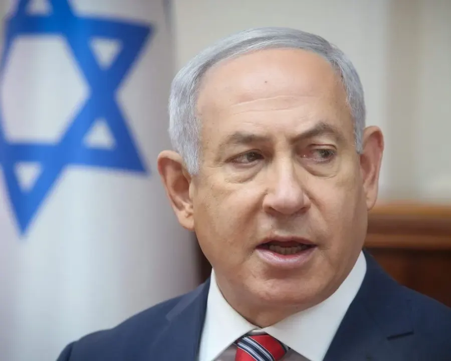 Gadi Eisenkot challenges Netanyahu in Israeli politics