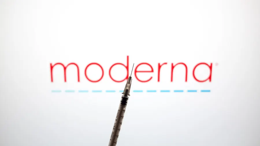 mRNA melanoma vaccine cuts recurrence