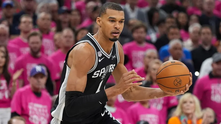 Spurs host Thunder on NBA opening night in West finals rematch