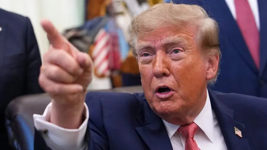 Trump berates Independent reporter in Oval Office, then removes him from press pool