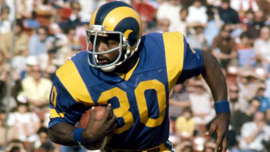 Rams legend Lawrence McCutcheon dies at 76 of Parkinson's