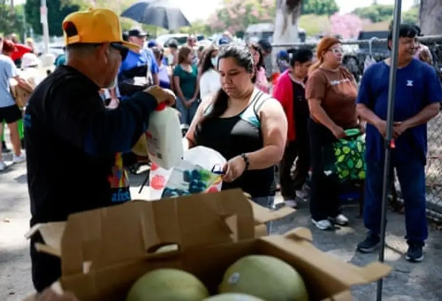 Trump cuts 13% of Americans from food stamps