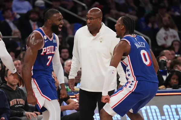 LeBron James-led 76ers open season with two wins, including 29-point comeback