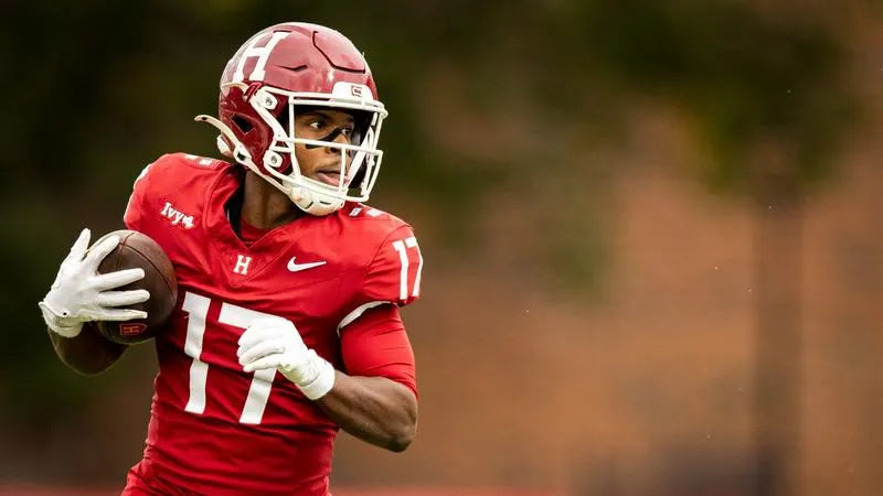 Jerry Rice Award watch list names 30 FCS freshmen; namesake hosts camps, gives keynote