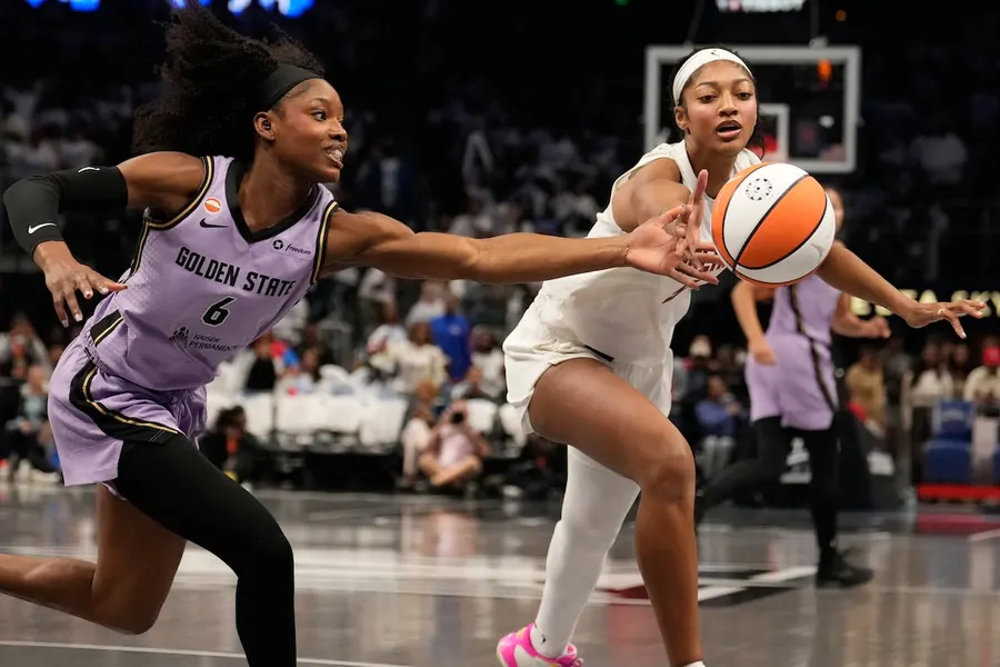WNBA Finals Game 6 tip-off