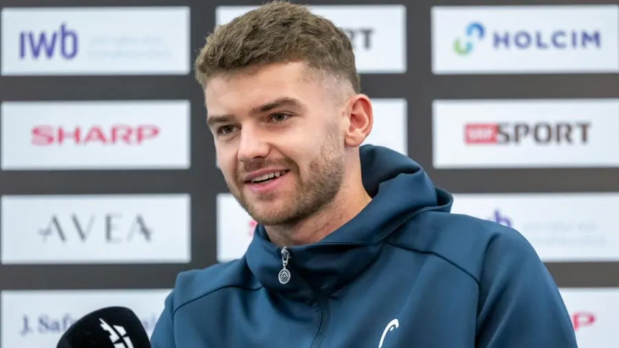 Swiss wildcard Jérôme Kym upsets Arthur Rinderknech in Basel first round