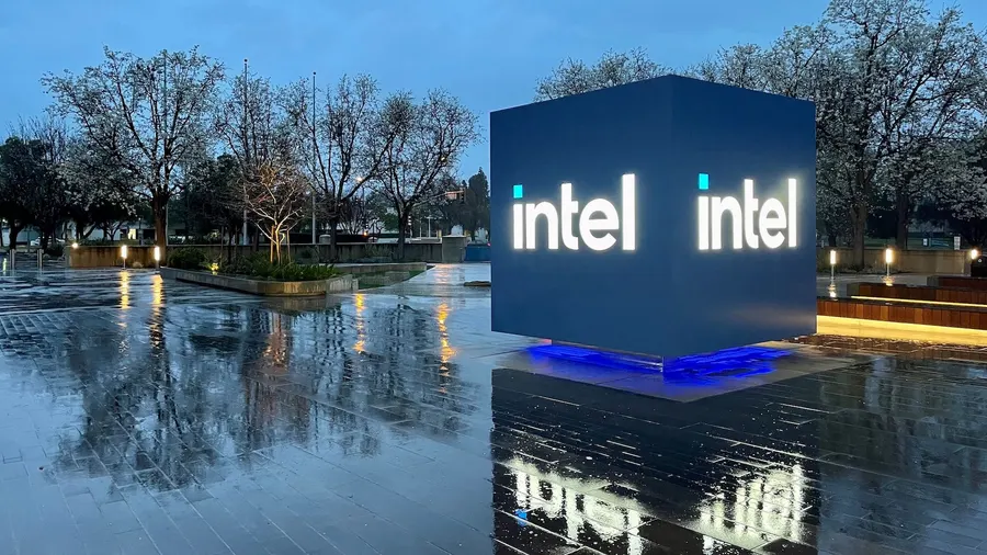 Intel woes wipe $1 trillion in chip market cap