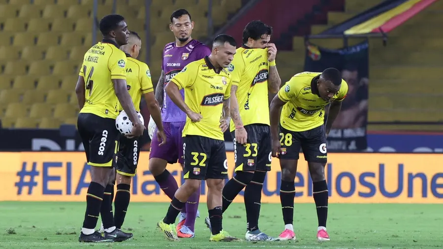 Macará vs Barcelona SC match