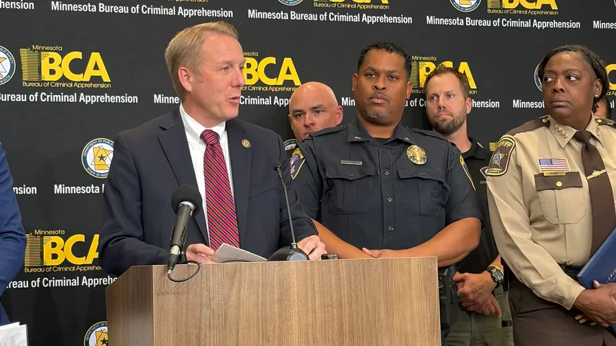 US crime falls in 2025 while minor drug and vagrancy arrests rise