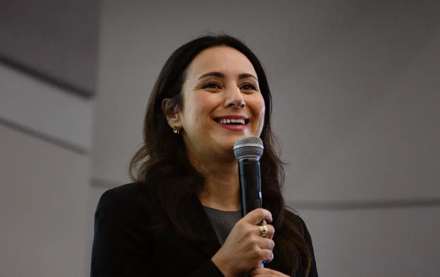 Texas Democrat Gina Hinojosa closes on Gov. Greg Abbott in final weeks