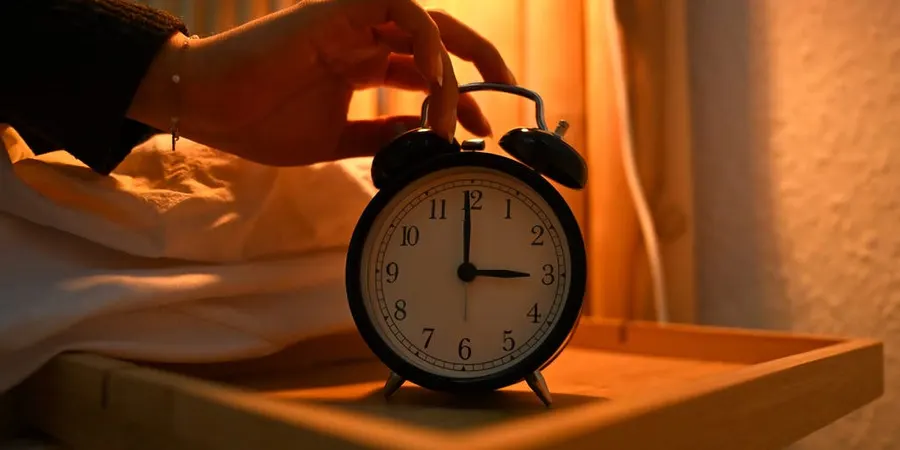 US clocks fall back Nov 1 as House-passed DST bill stalls in Senate
