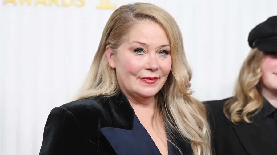 Actress Christina Applegate says she was misdiagnosed with MS