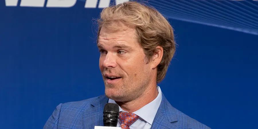 Report: Fox has held no extension talks with NFL analyst Greg Olsen
