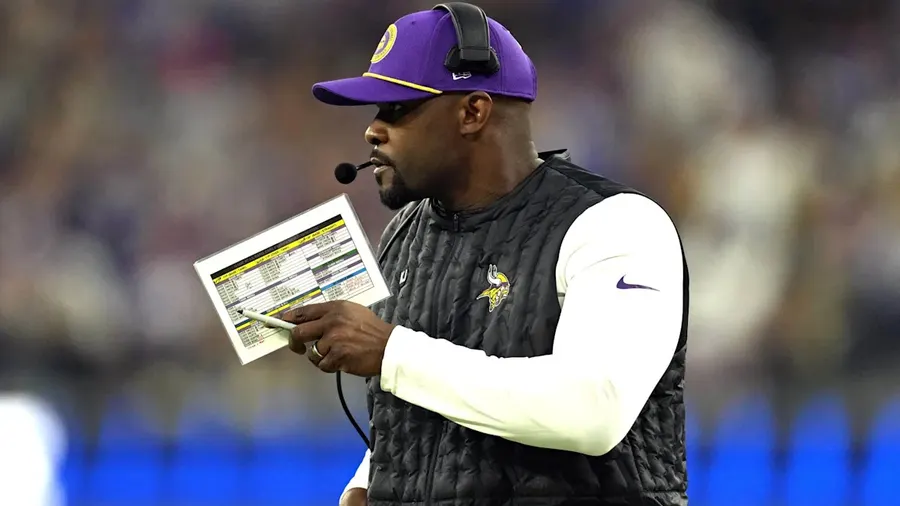 Undefeated Vikings host Colts in Week 7, eye trade deadline